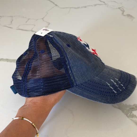 Gracie Designs Illinois State Shape Distressed Trucker Hat with Fabric - Picture 4 of 8